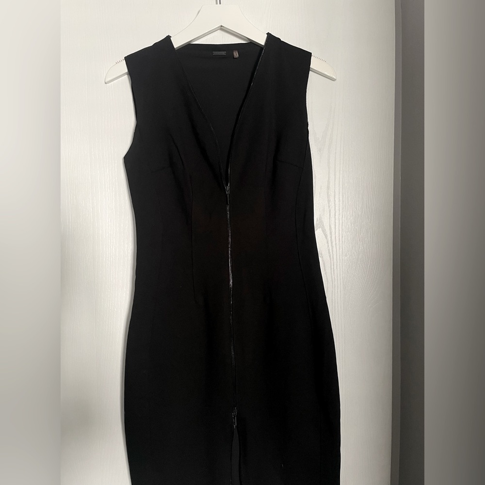 Bodycon dress with sexy full length zipper